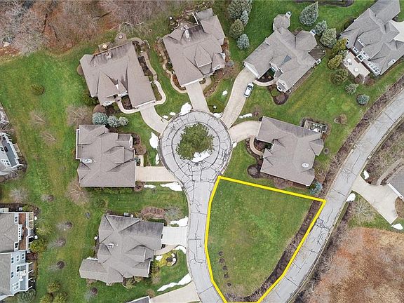 3rd image of 107 Nantucket Ct