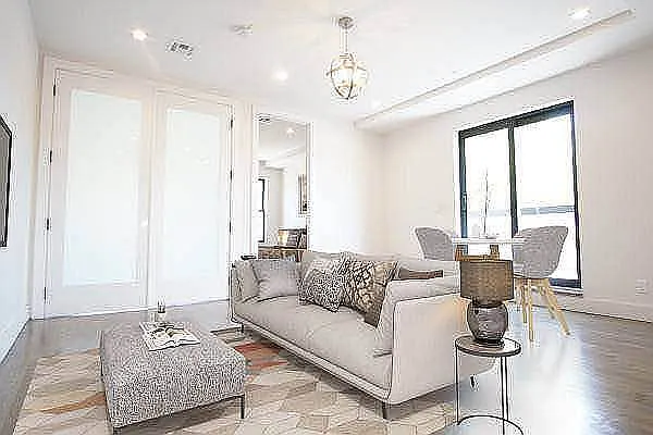 Rented by Doorway NYC, LLC | media 26