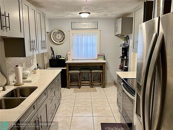 5th image of 14387 Amapola Dr