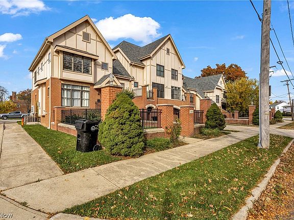 2nd image of 3126 E 135th St #3
