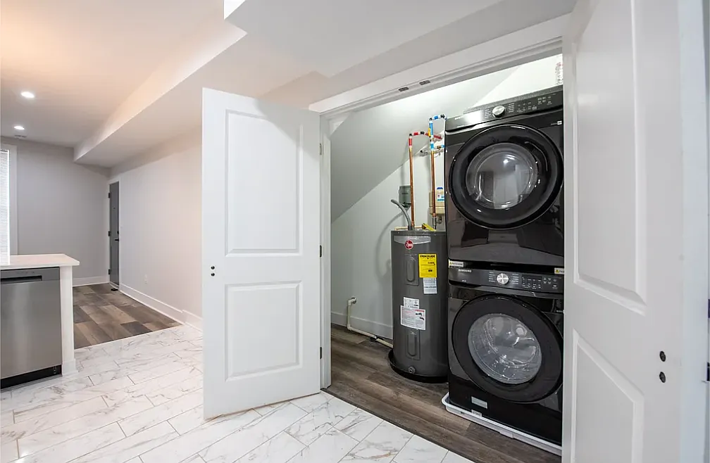 2 bed, 740 sqft, $2,350 — Photo 4