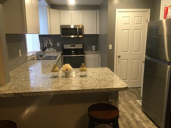3rd image of 13121 Chandler Park Dr