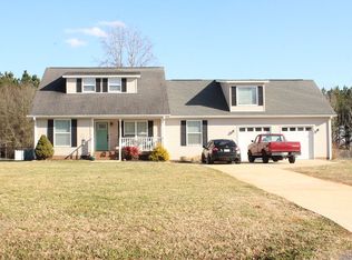 940 Canterbury Trl, Fountain Inn, SC 29644