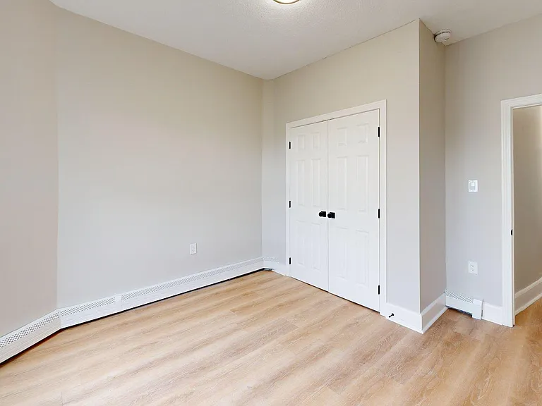 165 Hichborn St #5 — Photo 4