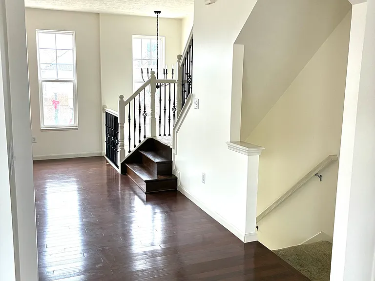 420 W Main St — Photo 21