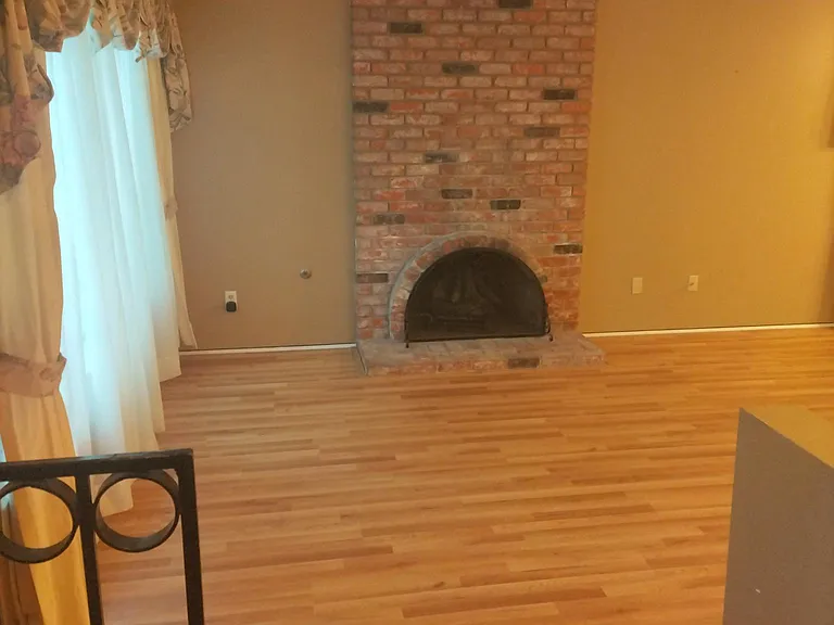 4445 Robbins St — Photo 2