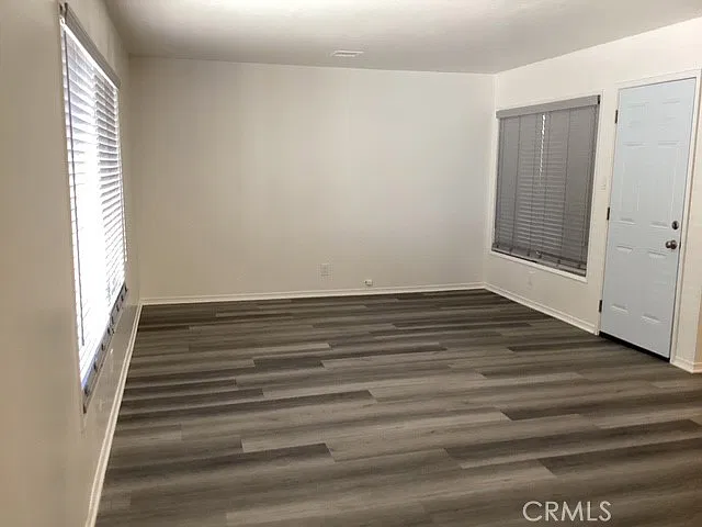 3 bed, 1186 sqft, $2,400 — Photo 3