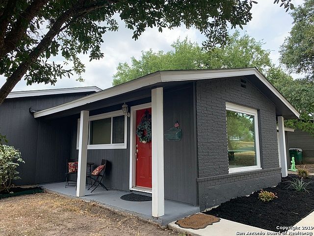 1st image of 430 Karen Ln