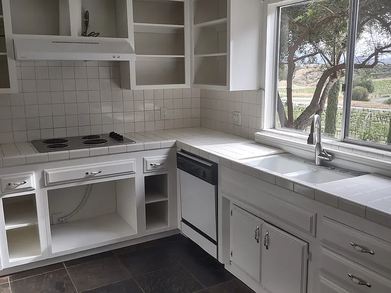 37850 De Portola Rd — Photo 37
