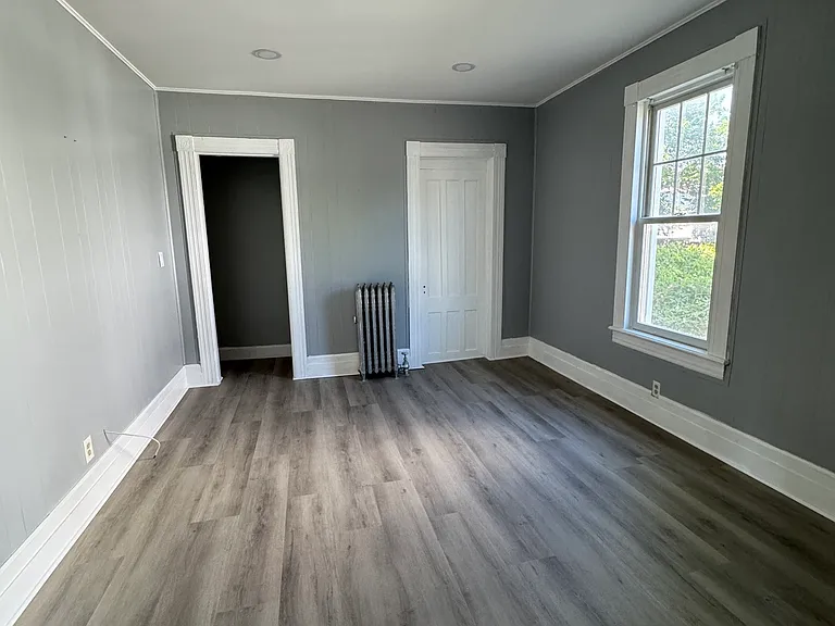 11 Betts Pl — Photo 6