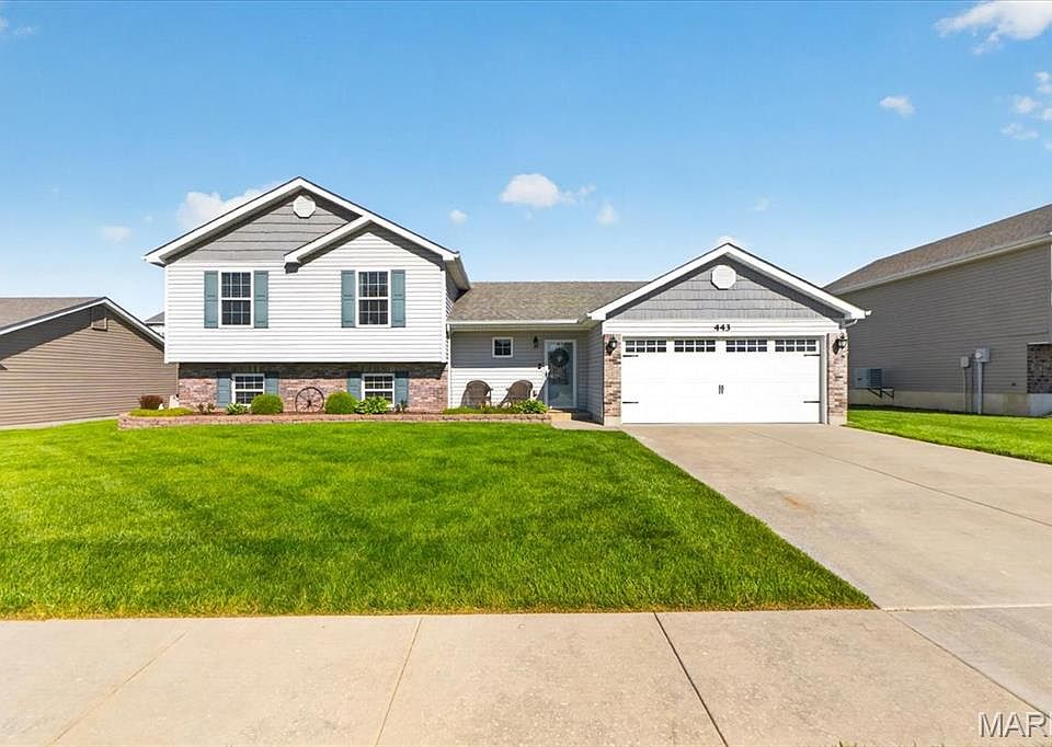 1st image of 443 Prairie Creek Dr