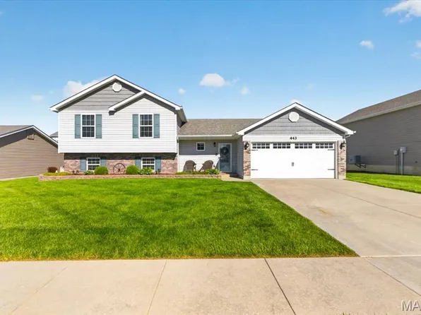 443 Prairie Creek Dr, Wentzville, MO 63385