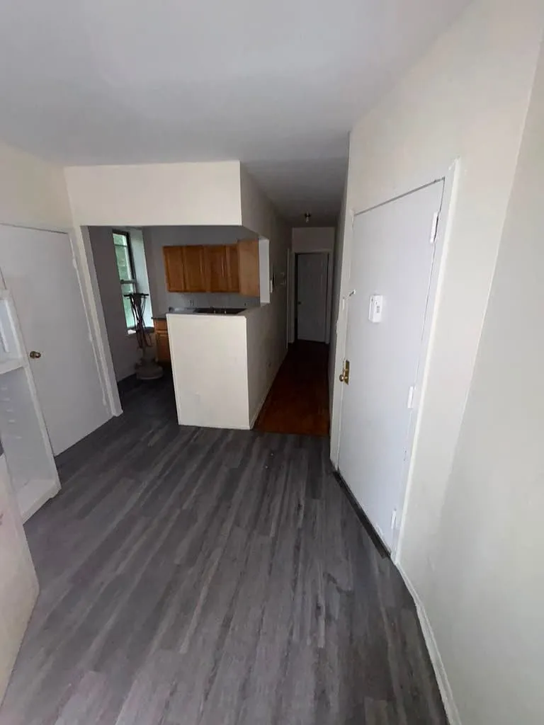 10 Mooney Pl — Photo 1
