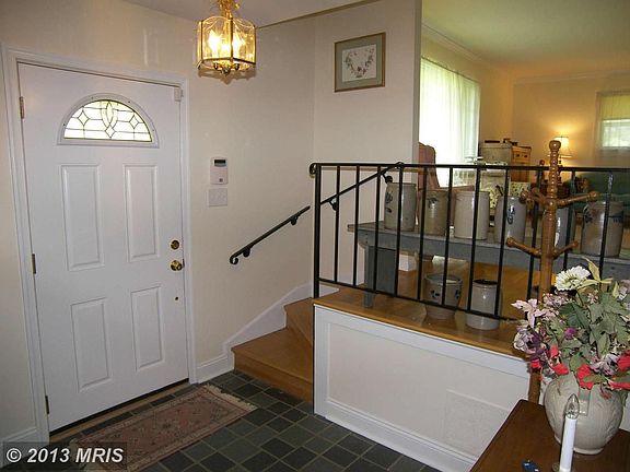3rd image of 16928 Baederwood Ln