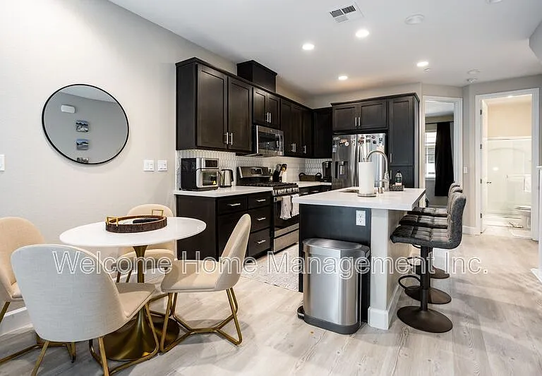 1828 Enclave Pl — Photo 10