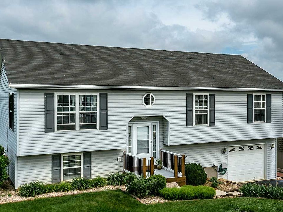 1st image of 61 S Foxhall Ln