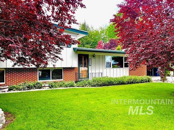 2nd image of 10809 W Cruser Dr