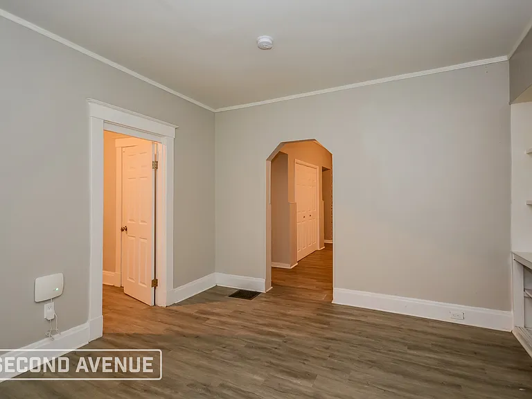 1311 Manss Ave — Photo 3