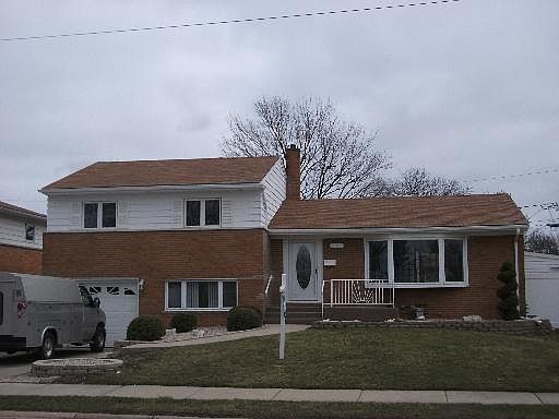 1st image of 910 Norwood St