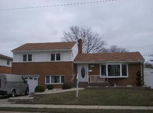 910 Norwood St, Melrose Park, IL 60160