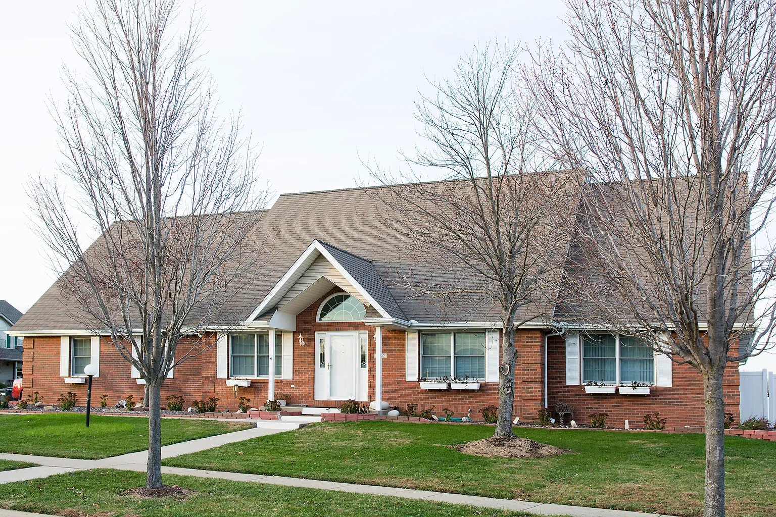 2802 Slayback St photo 1