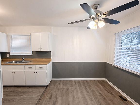 4th image of 146 W Beverly Ave