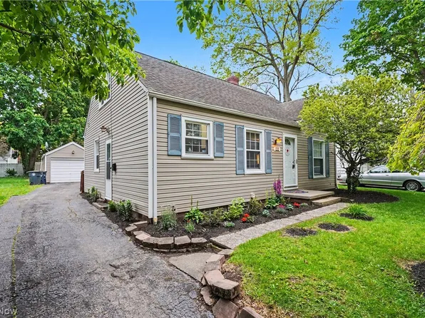 131 Sheldon Dr, Akron, OH 44313