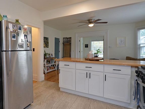 3rd image of 5312 41st Ave S #1