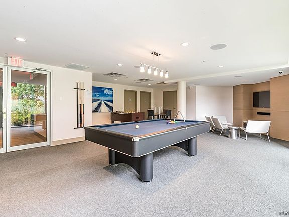 2nd image of 7008 River Pkwy #525