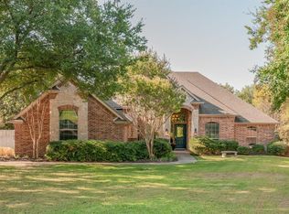 121 Timaaron Ct, Weatherford, TX 76085