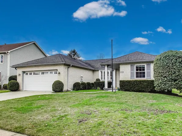 1100 Williamsburg St, Westmont, IL 60559