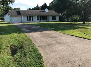 2940 Spangenberg Rd, Winston Salem, NC 27127