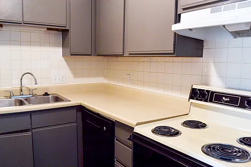 Golfview Apartments Photo 1