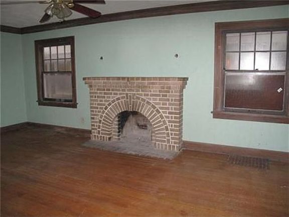 4th image of 329 N 15th St