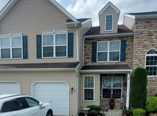 22 Emily Ct, Reading, PA 19606