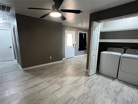 5th image of 2113 Bartolo Dr