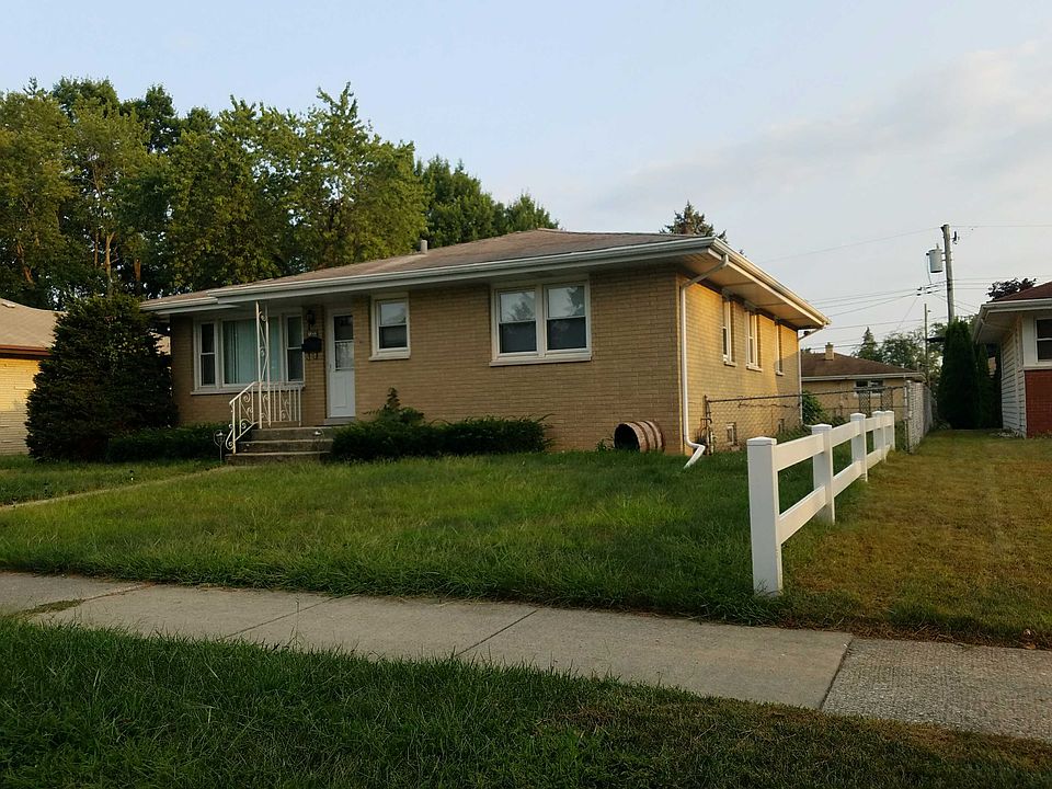 2nd image of 2333 184th St