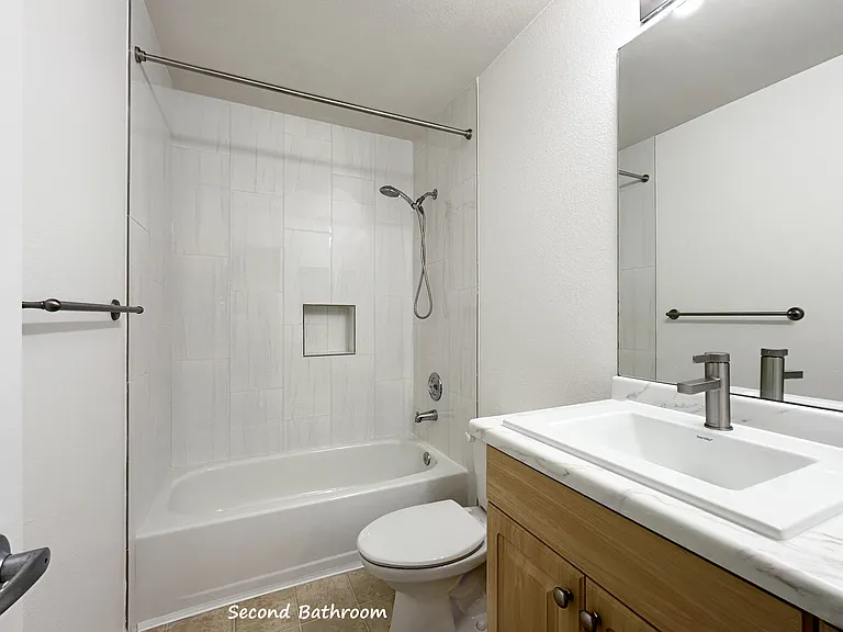 9009 Avondale Rd NE #B203 — Photo 13