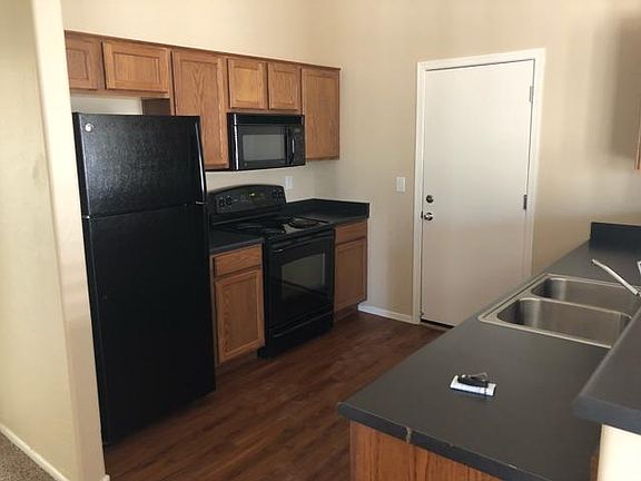 5th image of 1355 E Natasha Dr