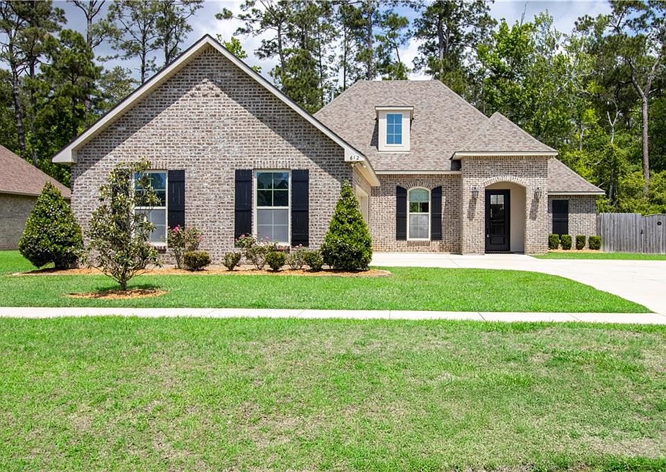 1st image of 612 Pine Grove Loop