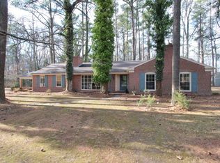 428 Irvington Rd, Kilmarnock, VA 22482