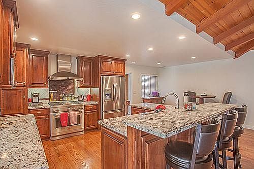 3rd image of 6897 Campisi Ct