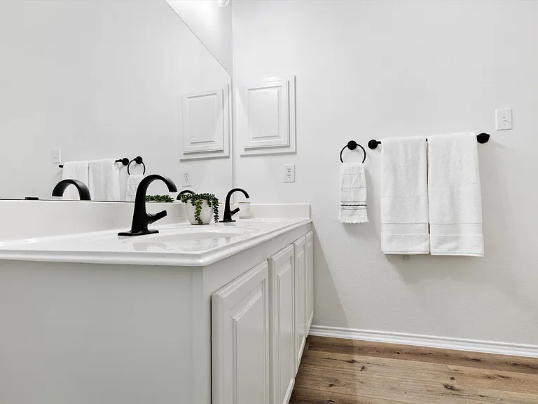 2405 Itasca Dr — Photo 15