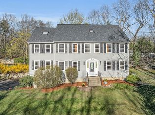 26 Village View Rd, Westford, MA 01886