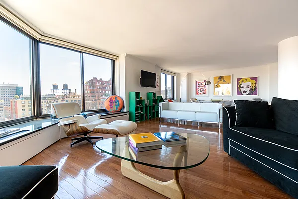 Rented by WIRE International Realty | media 12