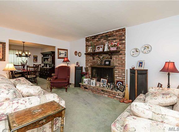 4th image of 49 Duncan Dr W