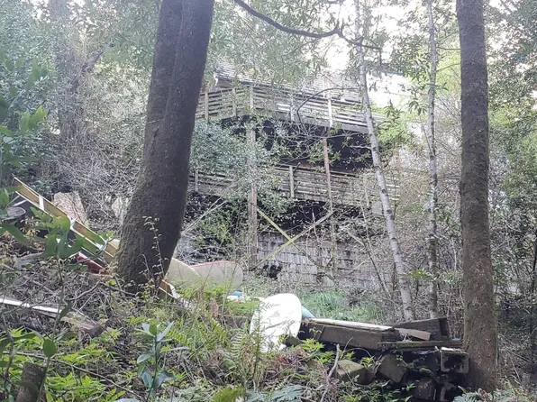 25 Portola Ave, Lagunitas, CA 94938