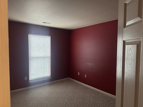 5th image of 916 Palomino Ln