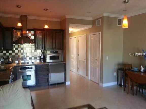 2nd image of 606 Market St APT 240