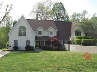 1892 Rariden Hl, Mitchell, IN 47446